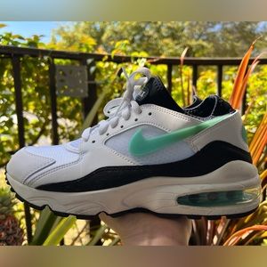 Women’s AirMax 93
